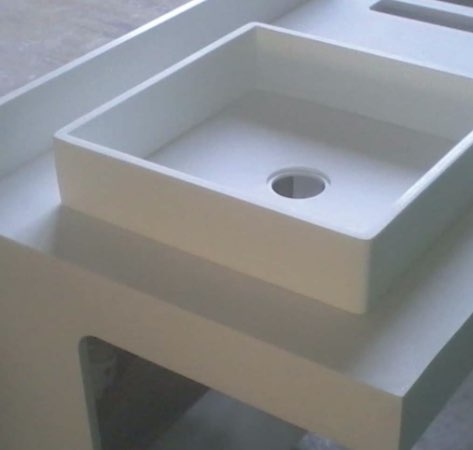 Omnibus Line bathroom counter top - Solid Surface